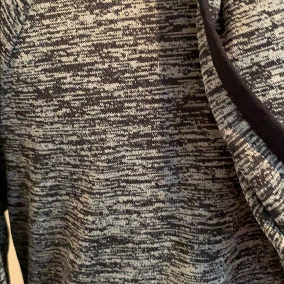 Under Armour hooded deep V long sleeve top - Picture 7 of 8